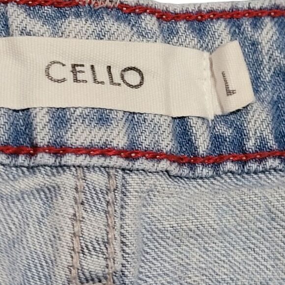 Cello Distressed Jean Shorts Large - Picture 3 of 4